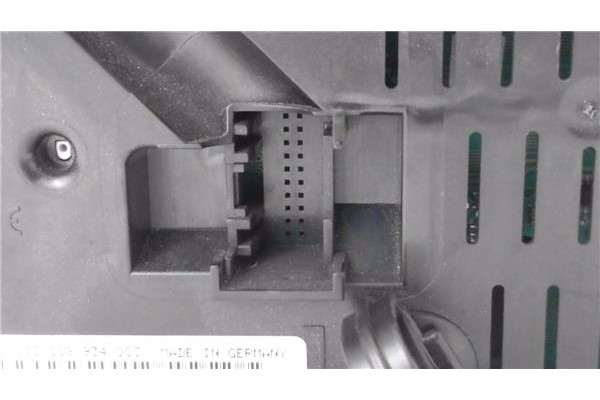 Recambio de cuadro completo para volkswagen transporter iv furgón (70xa) 2.5 tdi referencia OEM IAM 7D0920800B 110008934003 