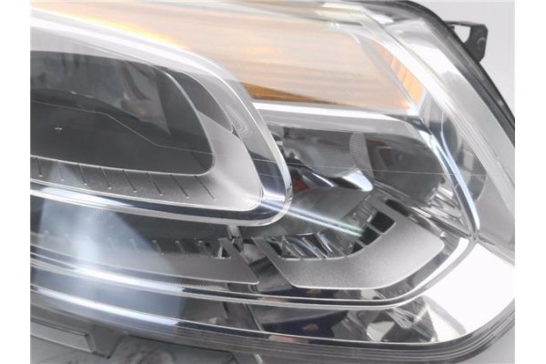 Recambio de faro delantero dcho para citroen c3 picasso 1.6 exclusive referencia OEM IAM 9681806180  