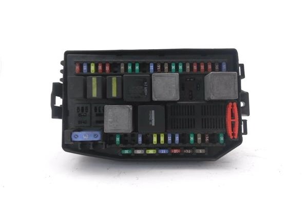 Recambio de caja fusibles/rele para jaguar x-type 2.0 d executive referencia OEM IAM 4X4314A073CD 518842208 
