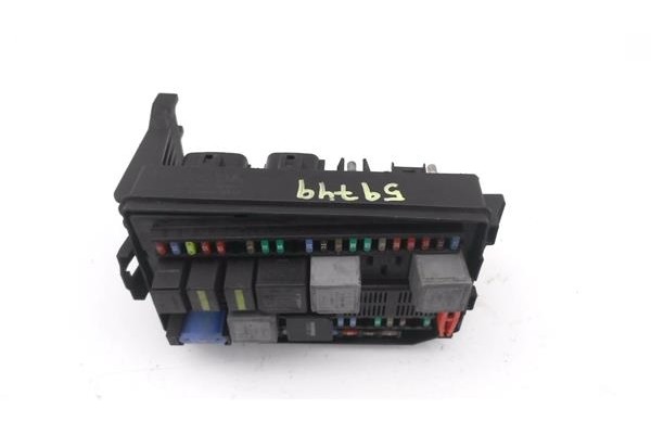 Recambio de caja fusibles/rele para jaguar x-type 2.0 d executive referencia OEM IAM 4X4314A073CD 518842208 