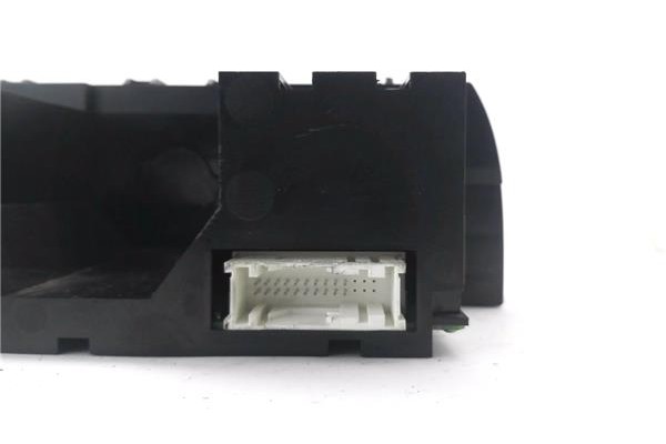 Recambio de mandos climatizador para jaguar x-type 2.0 d executive referencia OEM IAM 1X4H18C612GC WLCA00599 