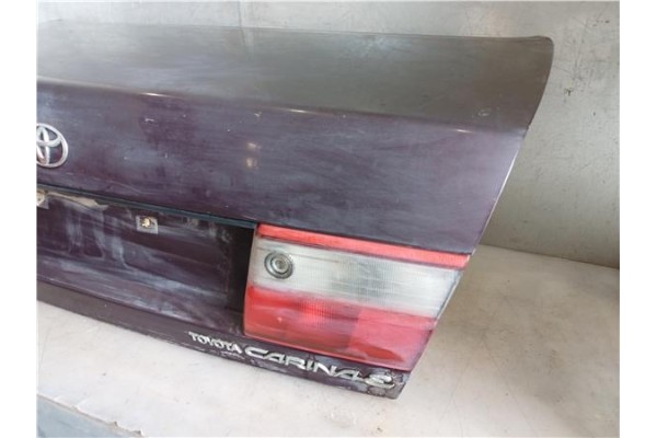 Recambio de tapa maletero para toyota carina (t19) referencia OEM IAM 644012B770  