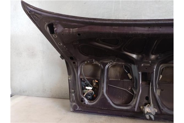 Recambio de tapa maletero para toyota carina (t19) referencia OEM IAM 644012B770  