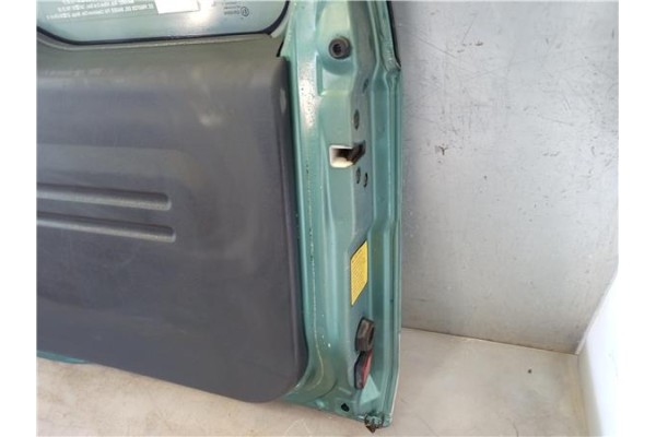 Recambio de porton trasero para mitsubishi montero (v60/v70) referencia OEM IAM MR508408  