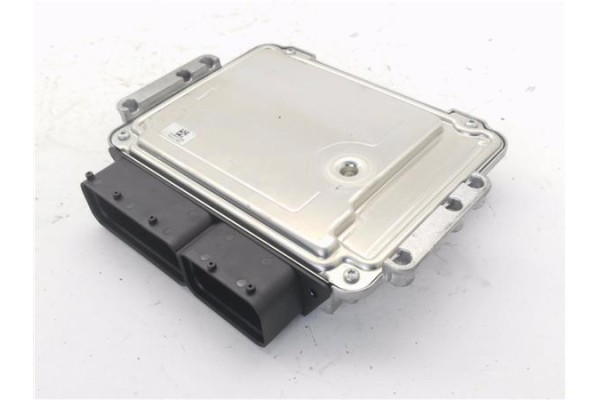 Recambio de centralita para hyundai h-1 furgón 2.5 crdi referencia OEM IAM 391144A510 2,81E+08 