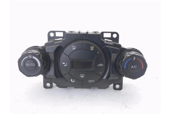 Recambio de mandos climatizador para ford fiesta vi 1.6 tdci referencia OEM IAM 8A6T18C612  
