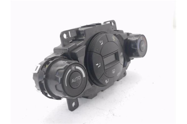 Recambio de mandos climatizador para ford fiesta vi 1.6 tdci referencia OEM IAM 8A6T18C612  