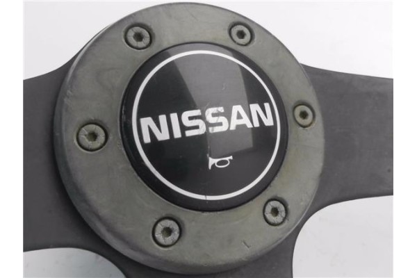 Recambio de volante para nissan patrol (k/w260) 2.8 d referencia OEM IAM 48400  