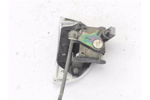Recambio de maneta exterior delantero izquierda para nissan vanette cargo (hc23) 2.3 d referencia OEM IAM 806719C001  