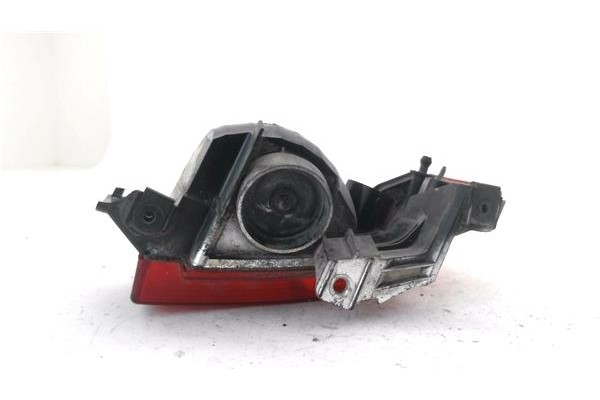 Recambio de piloto antiniebla trasero derecho para opel meriva 1.6 referencia OEM IAM 13196006  