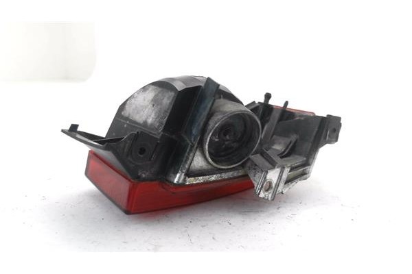 Recambio de piloto antiniebla trasero derecho para opel meriva 1.6 referencia OEM IAM 13196006  
