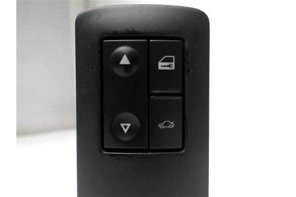 Recambio de mando elevalunas para opel vectra c berlina 2.0 dti 16v referencia OEM IAM 687833988 0918595403073T 
