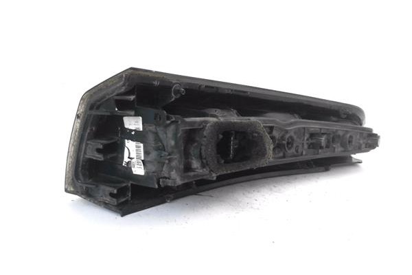 Recambio de piloto trasero derecho para opel meriva 1.6 referencia OEM IAM 93187880  