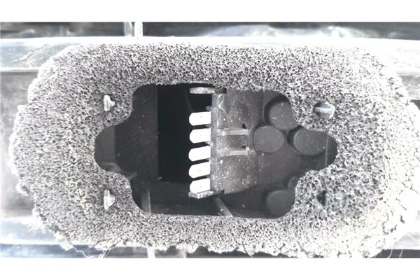 Recambio de piloto trasero derecho para opel meriva 1.6 referencia OEM IAM 93187880  