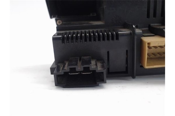 Recambio de mandos climatizador para audi a6 berlina (4b2) referencia OEM IAM (4B0820043H) (5HB007604-17)  