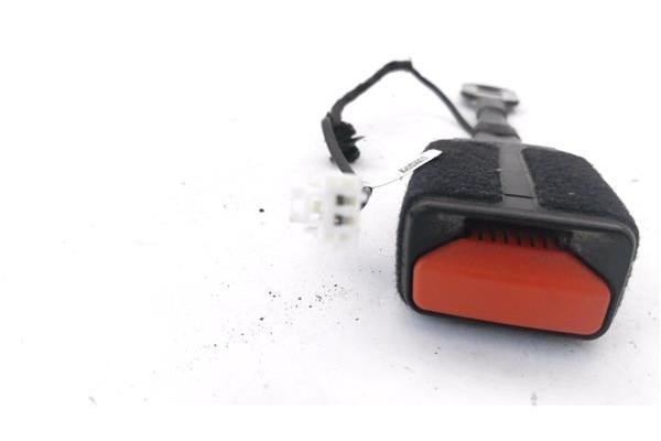 Recambio de anclaje cinturon delantero izquierdo para citroen c3 1.2 feel referencia OEM IAM 14917AEU37  