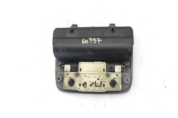 Recambio de luz delantero central techo para honda cr-v (rd8) 2.0 referencia OEM IAM VA8872820176  