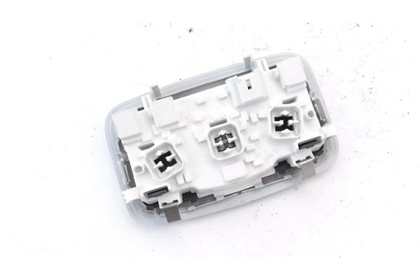 Recambio de luz interior techo para peugeot 2008 1.2 access referencia OEM IAM 96781443  