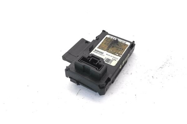 Recambio de llave para renault megane ii (bm0/1_, cm0/1_) 1.6 16v (bm0c, cm0c) referencia OEM IAM 8200125077  