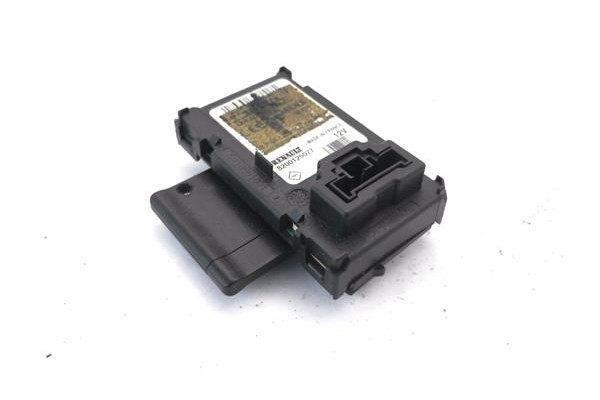 Recambio de llave para renault megane ii (bm0/1_, cm0/1_) 1.6 16v (bm0c, cm0c) referencia OEM IAM 8200125077  