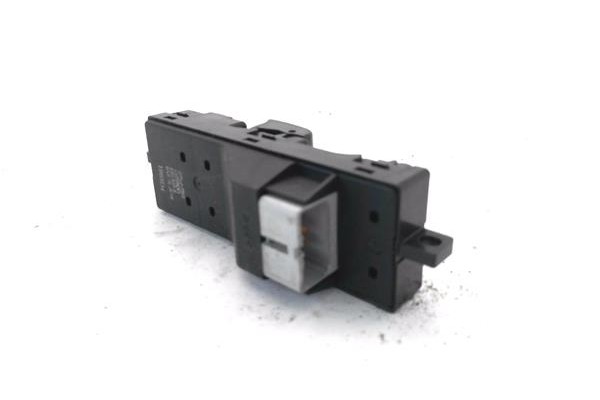 Recambio de mando elevalunas delantero izquierdo para suzuki ignis (rg/fh) 1.3 referencia OEM IAM 3799075P0 C8HS33B 