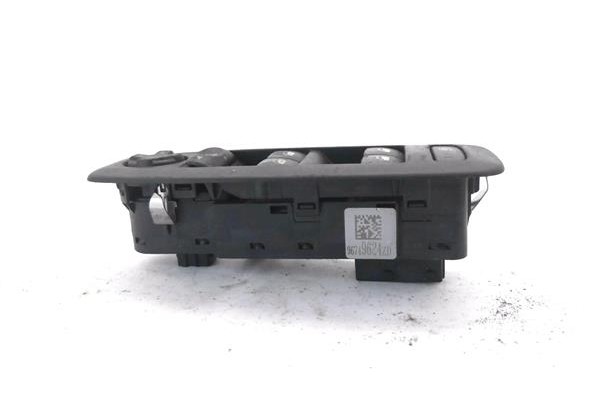 Recambio de mando elevalunas delantero izquierdo para peugeot 2008 1.2 access referencia OEM IAM 96749624ZD 30170518 