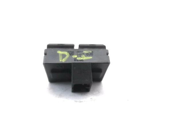 Recambio de botonera puerta delantero izquierda para volkswagen polo iv (9n1) 1.4 16v referencia OEM IAM 6Q0959858  
