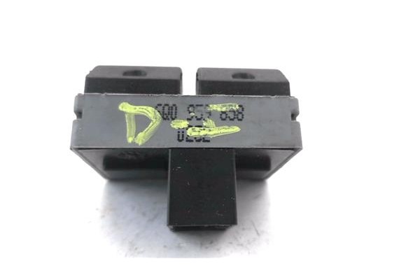 Recambio de botonera puerta delantero izquierda para volkswagen polo iv (9n1) 1.4 16v referencia OEM IAM 6Q0959858  