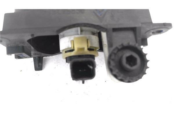 Recambio de faro antiniebla izquierdo para citroen c3 1.2 feel referencia OEM IAM A046192  