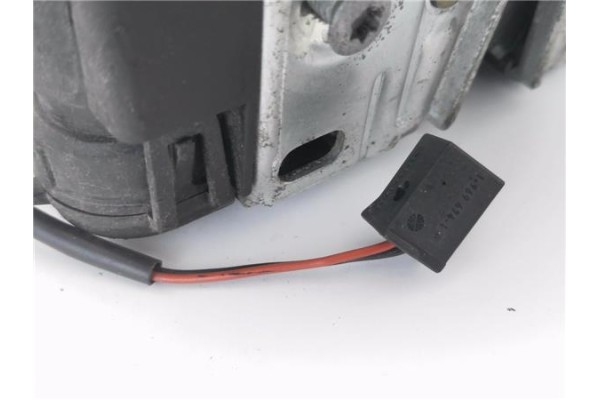 Recambio de cierre electromagnetico delantero derecho para mercedes-benz clase e (bm 211) berlina 3.2 e 320 cdi (211.026) refere