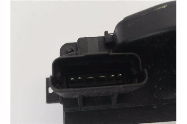 Recambio de cierre electromagnetico delantero izquierdo para hyundai i30 (fd) 1.6 comfort referencia OEM IAM 813102L020  