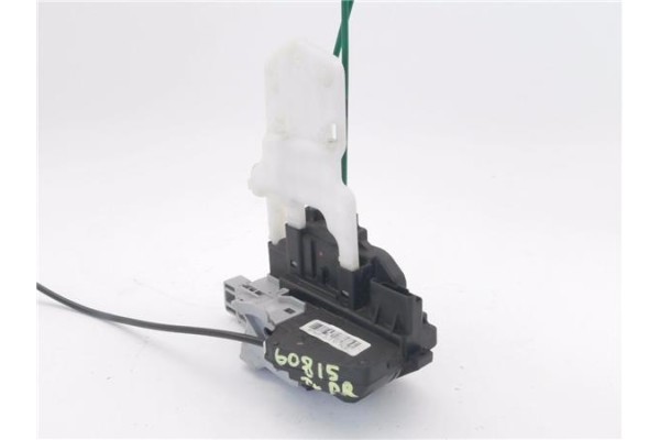 Recambio de cierre electromagnetico trasero derecho para hyundai i30 (fd) 1.6 comfort referencia OEM IAM 814202L000  