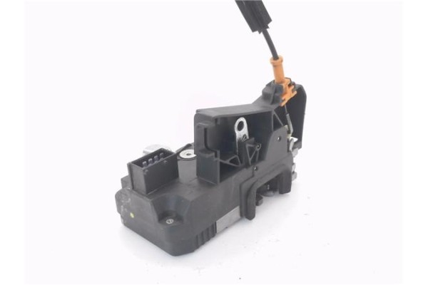 Recambio de cierre electromagnetico delantero izquierdo para opel corsa c 1.4 referencia OEM IAM 24434884  