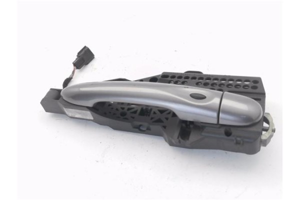 Recambio de maneta exterior delantero derecha para renault clio iv 1.5 business referencia OEM IAM 242888D  