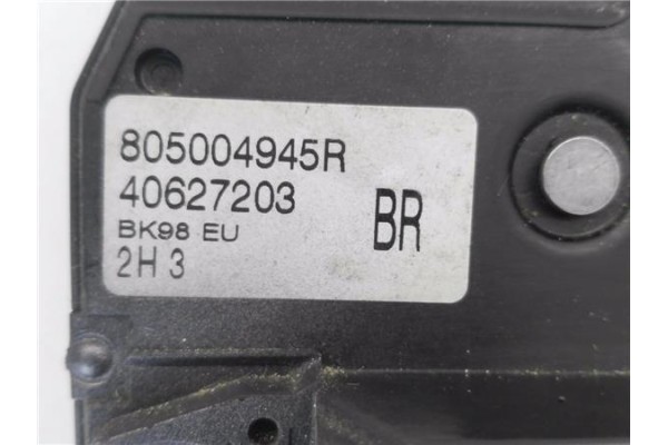 Recambio de cierre electromagnetico delantero derecho para renault clio iv 1.5 business referencia OEM IAM 805004945R  
