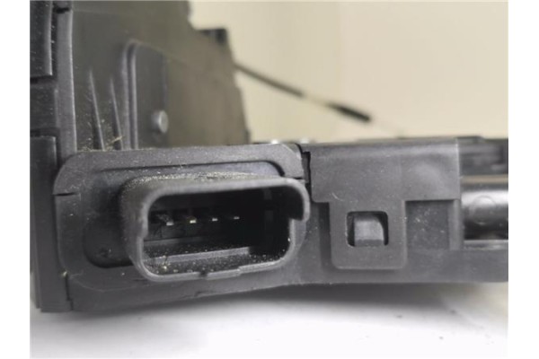 Recambio de cierre electromagnetico delantero derecho para renault clio iv 1.5 business referencia OEM IAM 805004945R  