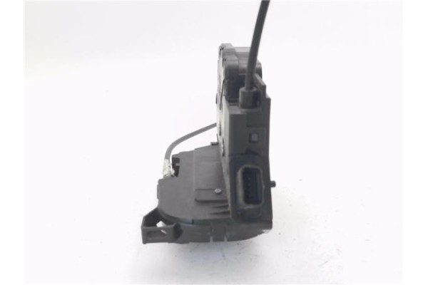 Recambio de cierre electromagnetico trasero derecho para renault clio iv 1.5 business referencia OEM IAM 825000767R  