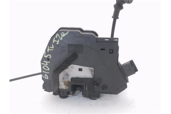 Recambio de cierre electromagnetico trasero izquierdo para renault clio iv 1.5 business referencia OEM IAM 825015591R  