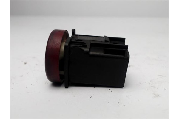 Recambio de interruptor luces emergencia para peugeot partner furgón 1.6 hdi referencia OEM IAM 9644845777  