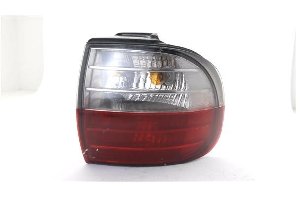 Recambio de piloto trasero derecho para hyundai h-1 furgón 2.5 crdi referencia OEM IAM 924024A6  