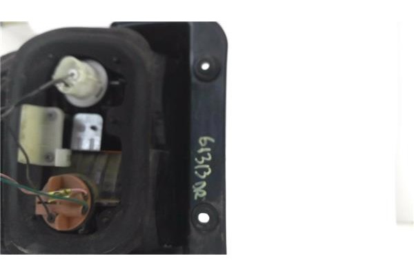 Recambio de piloto trasero derecho para hyundai h-1 furgón 2.5 crdi referencia OEM IAM 924024A6  