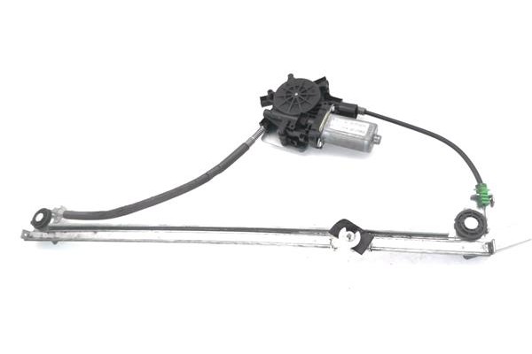 Recambio de mecanismo elevalunas delantero derecho para opel vivaro 2.0 cdti referencia OEM IAM D393700 454500007 