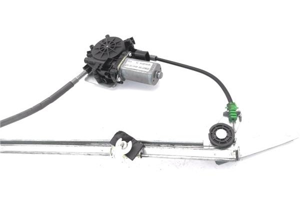 Recambio de mecanismo elevalunas delantero derecho para opel vivaro 2.0 cdti referencia OEM IAM D393700 454500007 
