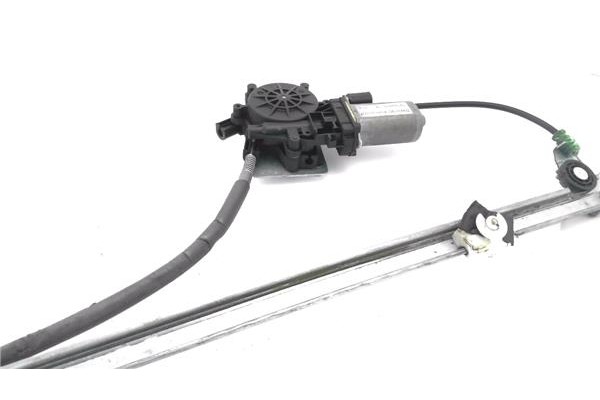 Recambio de mecanismo elevalunas delantero derecho para opel vivaro 2.0 cdti referencia OEM IAM D393700 454500007 