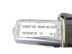 Recambio de mecanismo elevalunas delantero derecho para opel vivaro 2.0 cdti referencia OEM IAM D393700 454500007 
