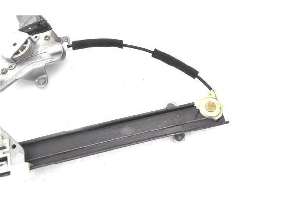 Recambio de mecanismo elevalunas trasero izquierdo para ssangyong rexton 2.7 270 xdi limited referencia OEM IAM 8810008001  