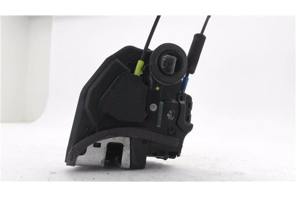 Recambio de cierre electromagnetico trasero izquierdo para toyota avensis cross sport (t27) 2.2 premium referencia OEM IAM A0466