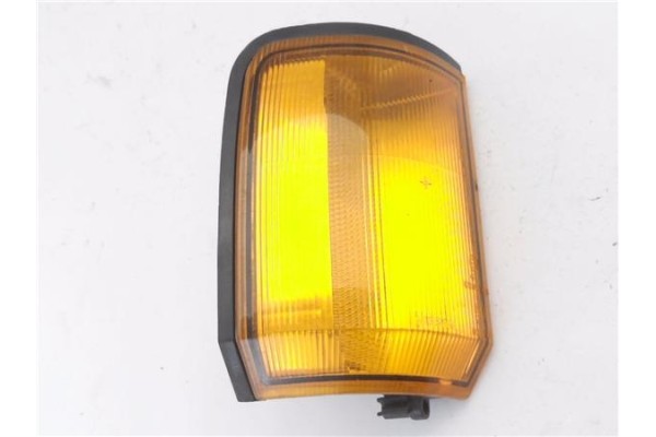 Recambio de intermitente delantero dcho para nissan trade 3.0 caja cerrada, techo elevado referencia OEM IAM 26130F3600 67743465