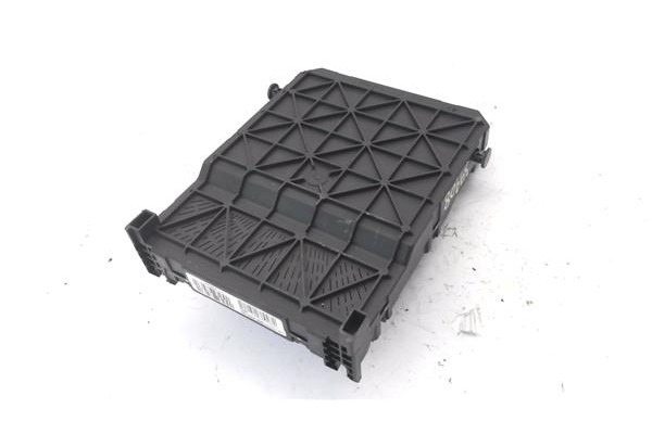 Recambio de caja fusibles/rele para citroen xsara picasso 1.6 hdi referencia OEM IAM 9657999780 E0200 