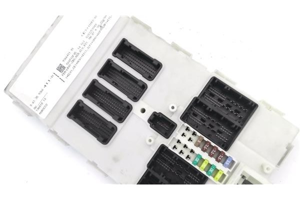 Recambio de caja fusibles/rele para bmw serie 1 berlina 5p (f20) 2.0 116d referencia OEM IAM 116RI001052 936641101 
